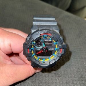 Casio G-Shock GA700SE-1A9 Neon
